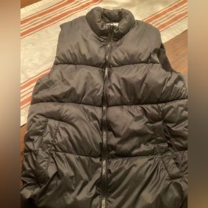 Old Navy Frost free Puffer Vest, size L (10-12), black color, smoke free home.